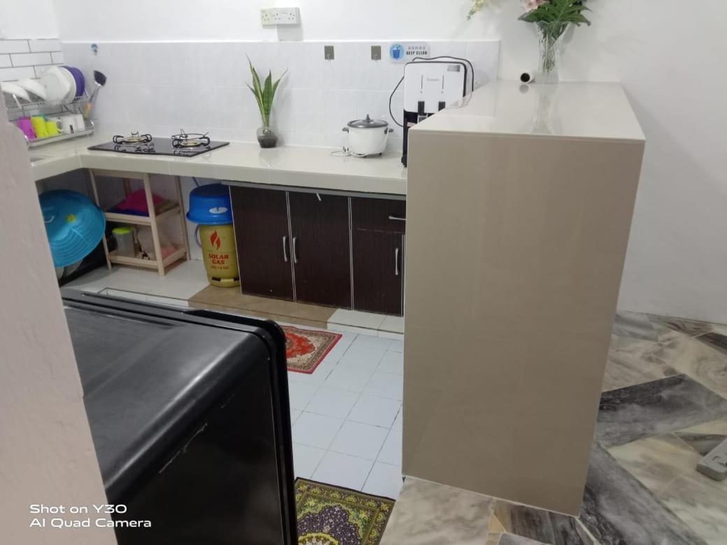 Imani Homestay Beach Gateway Bagan Lalang Kampong Bagan Lalang Buitenkant foto